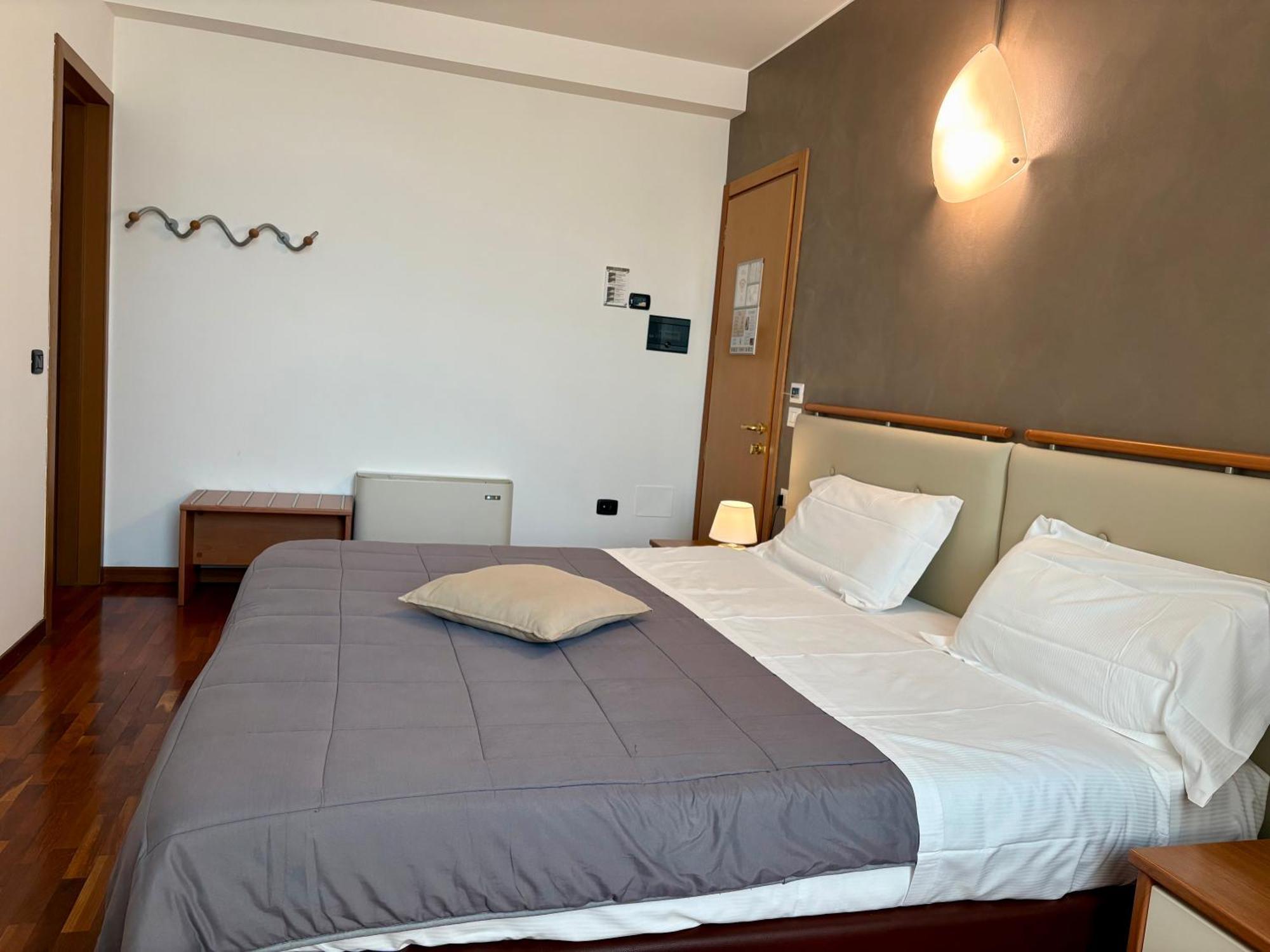 Sole Della Franciacorta - Hotel & Restaurant Capriolo Екстер'єр фото