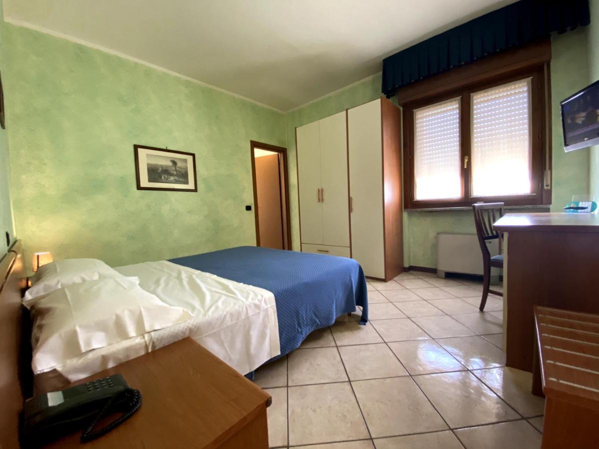 Sole Della Franciacorta - Hotel & Restaurant Capriolo Екстер'єр фото