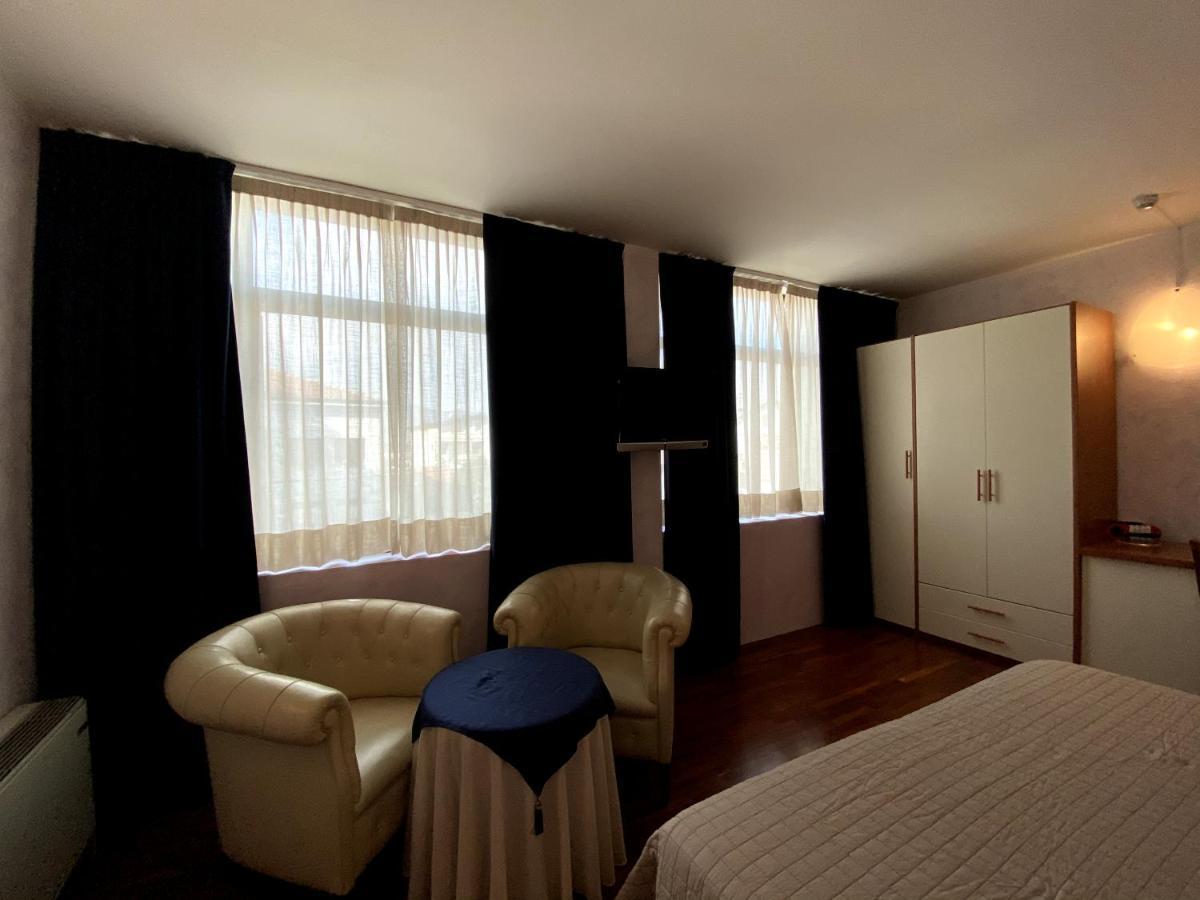 Sole Della Franciacorta - Hotel & Restaurant Capriolo Екстер'єр фото