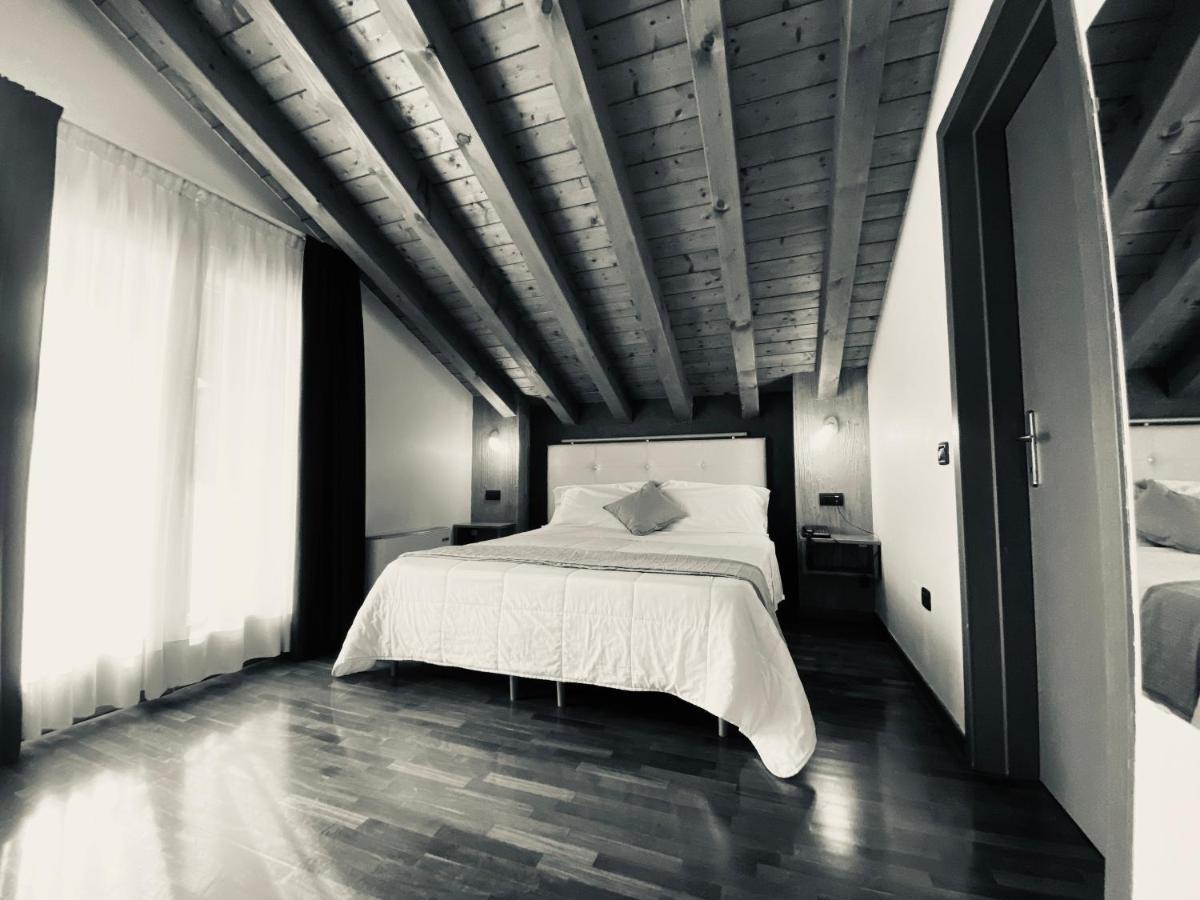 Sole Della Franciacorta - Hotel & Restaurant Capriolo Екстер'єр фото
